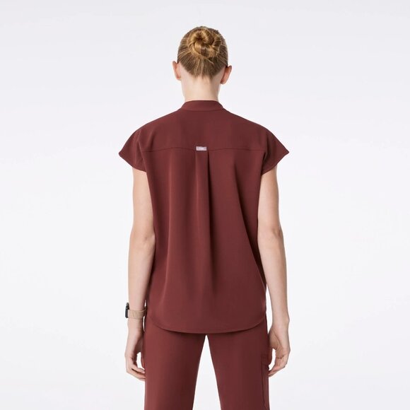 Figs Rafaela Oversized Scrub Top in Walnut, Size Large - Picture 6 of 10